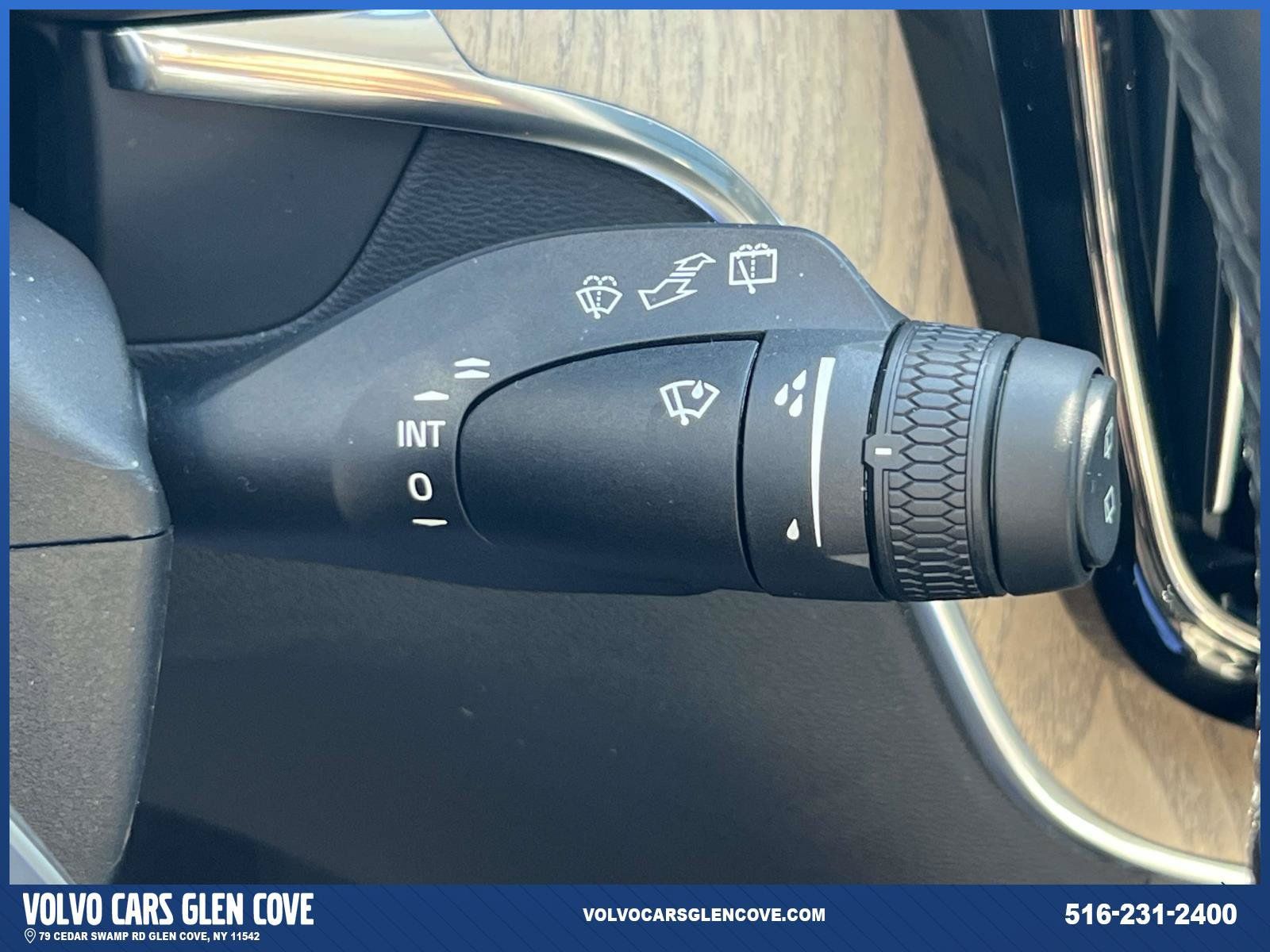 Certified 2026 Volvo XC60 B5 Plus w/ Protection Package Premier AWD/4WD image 23