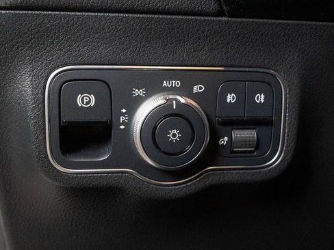 Certified 2023 Mercedes-Benz GLA 250 4MATIC image 16