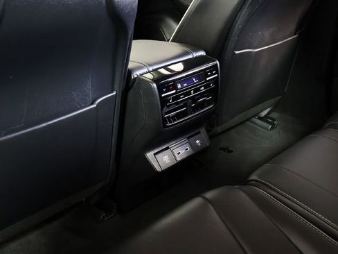 Used 2023 Acura MDX SH-AWD w/ Advance Package image 16