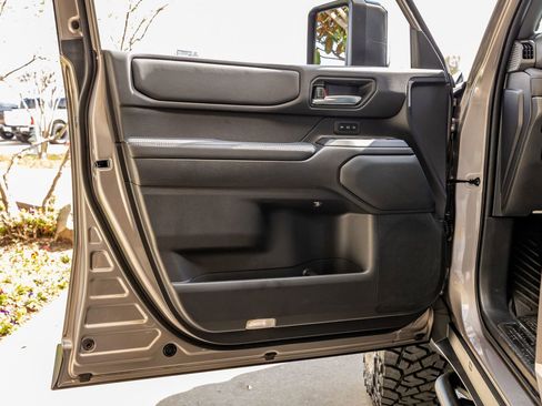 Used 2025 Toyota Land Cruiser w/ Premium Package image 37