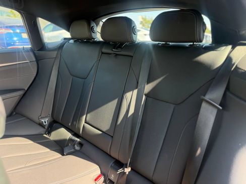 Used 2023 BMW i4 eDrive35 RWD image 17