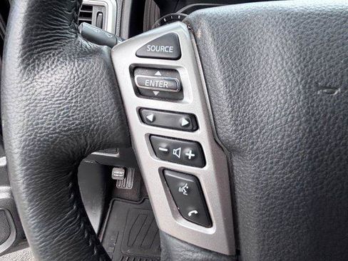 Used 2021 Nissan Titan SV w/ SV Convenience Package AWD/4WD image 22