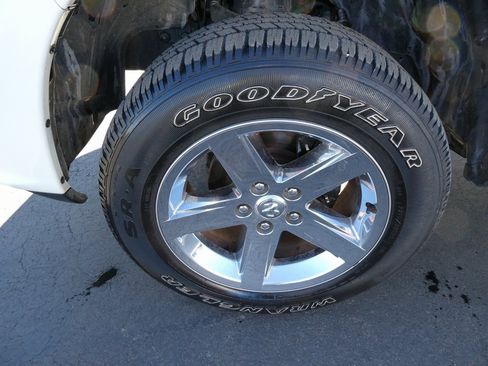 Used 2017 RAM 1500 Limited image 12