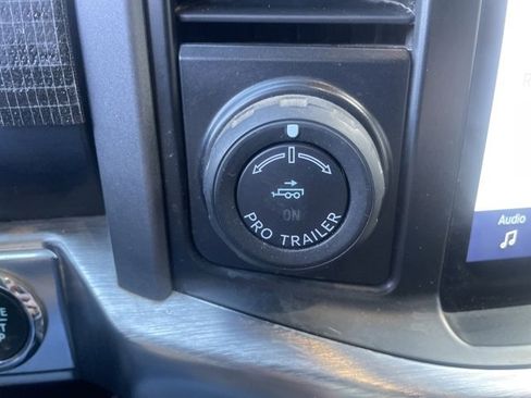 Used 2022 Ford F150 Lariat image 46