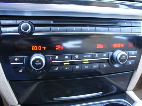 Used 2013 BMW 740Li image 26