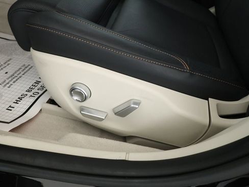 Used 2023 Lucid Air Touring image 10