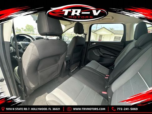 Used 2014 Ford Escape SE w/ Equipment Group 201A FWD image 12