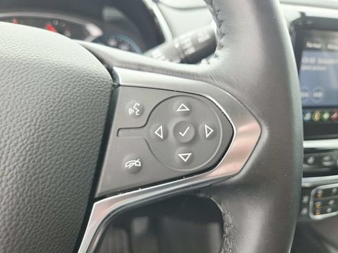 Used 2020 Chevrolet Traverse LT FWD image 19