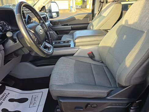 Used 2022 Ford F150 XLT w/ Equipment Group 302A High AWD/4WD image 8