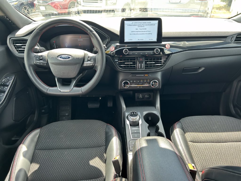 Used 2025 Ford Escape ST-Line FWD image 15