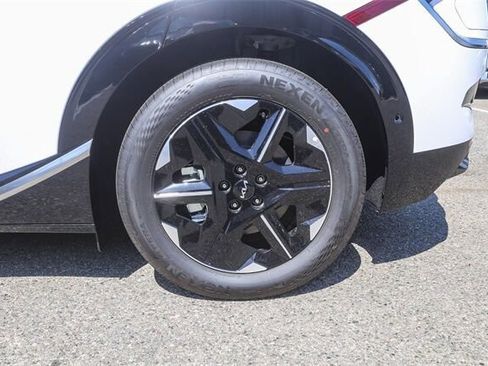 New 2025 Kia EV6 Wind image 10