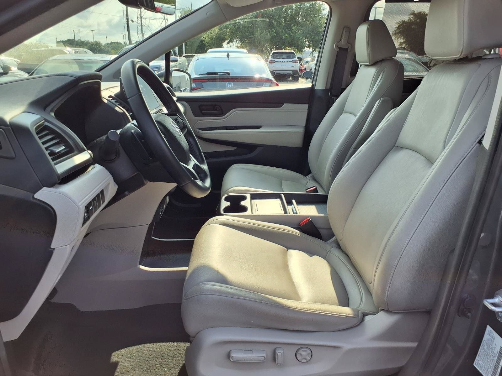 Certified 2025 Honda Odyssey EX-L image 18