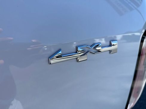 Used 2022 GMC Canyon Elevation w/ Elevation Premium Package image 37