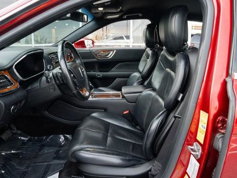 Used 2017 Lincoln Continental Select w/ Technology Package image 20