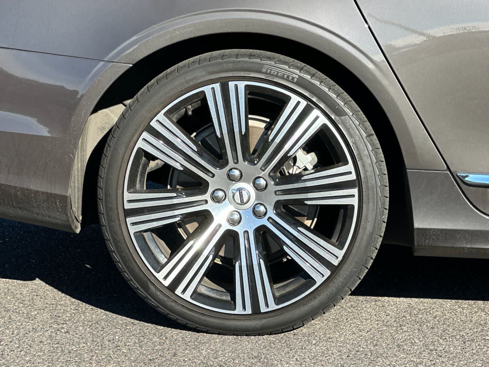 Used 2023 Volvo S90 B6 Plus w/ Protection Package Premier AWD/4WD image 26