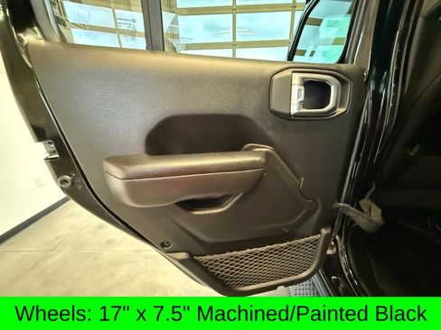 Used 2024 Jeep Wrangler Unlimited Rubicon w/ Convenience Group image 15