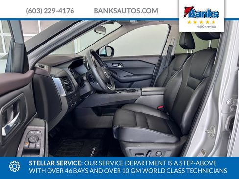 Used 2023 Nissan Rogue SV w/ SV Premium B Package AWD/4WD image 9