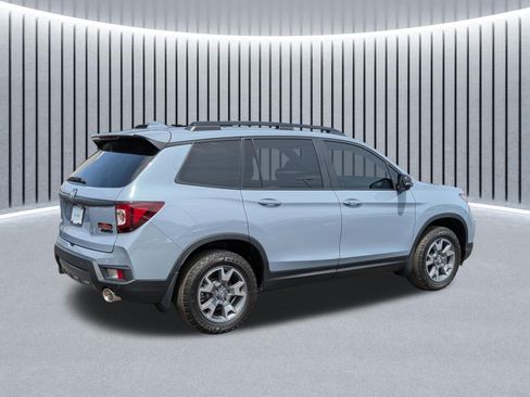 Certified 2023 Honda Passport TrailSport image 5