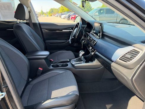 Used 2021 Kia Seltos S FWD image 11