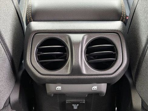 Used 2025 Jeep Wrangler Unlimited Sahara w/ Safety Group AWD/4WD image 16
