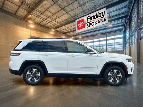 Used 2024 Jeep Grand Cherokee Limited 4xe AWD/4WD image 4