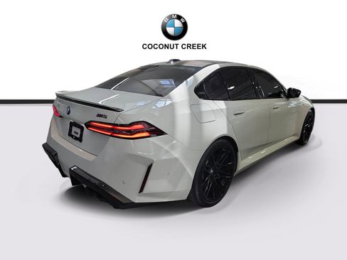 Used 2025 BMW M5 w/ Carbon Package AWD/4WD image 4