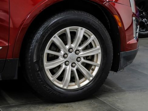 Used 2018 Cadillac XT5 FWD image 61