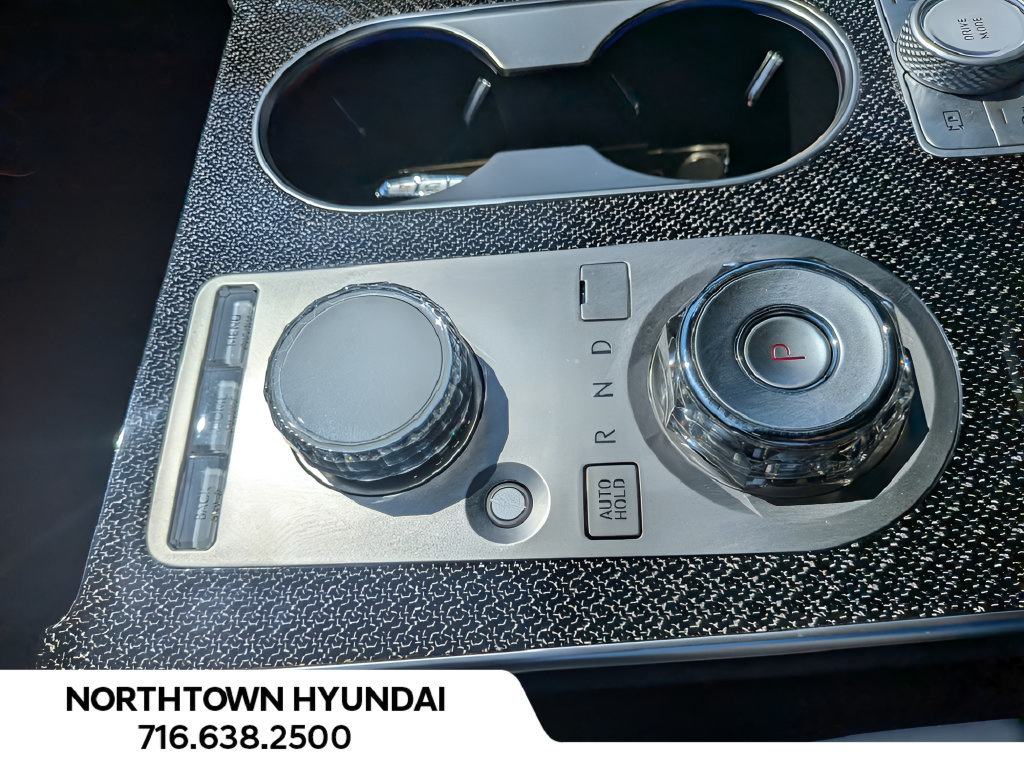 Used 2025 Genesis GV80 3.5T e-SC AWD/4WD image 22