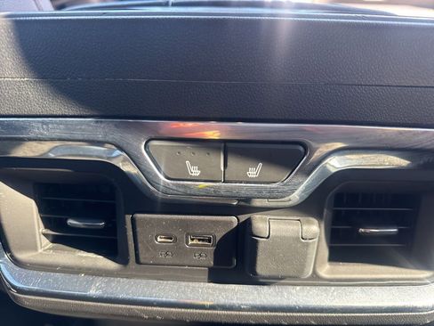 Used 2023 GMC Sierra 2500 SLT w/ SLT Premium Package image 46