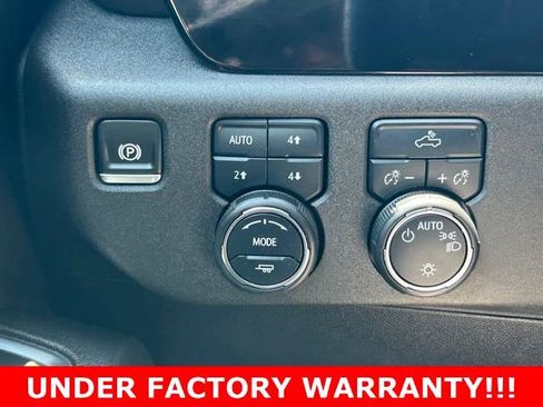 Used 2024 Chevrolet Silverado 1500 LT AWD/4WD image 19