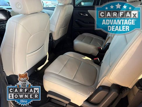 Used 2022 Chevrolet Traverse LT w/ LPO, Floor Liner Package FWD image 10