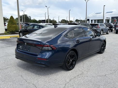 Used 2025 Honda Accord SE image 4