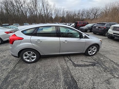 Used 2013 Ford Focus SE image 9