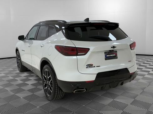 Certified 2023 Chevrolet Blazer RS w/ Driver Confidence II Package AWD/4WD image 3