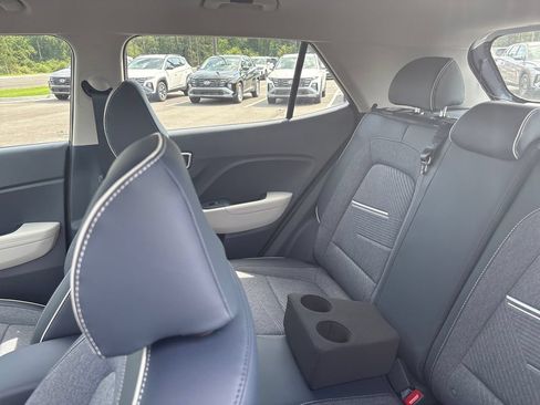 New 2026 Hyundai Venue SEL FWD image 24