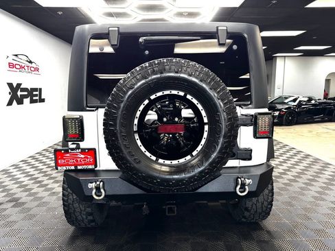 Used 2017 Jeep Wrangler Unlimited Sport w/ Quick Order Package 24S AWD/4WD image 12