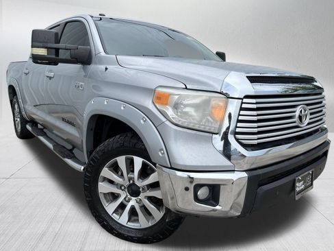 Used 2017 Toyota Tundra Limited AWD/4WD image 3