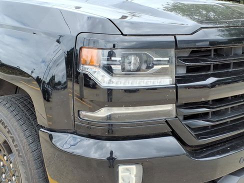 Used 2017 Chevrolet Silverado 1500 LTZ Z71 w/ LTZ Plus Package image 3