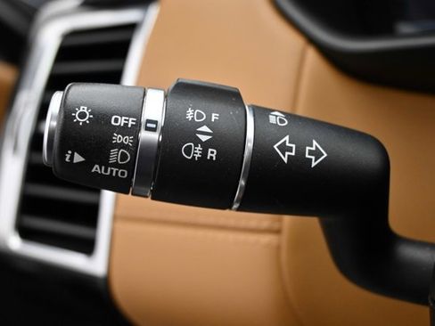 Used 2018 Land Rover Discovery HSE Luxury AWD/4WD image 68