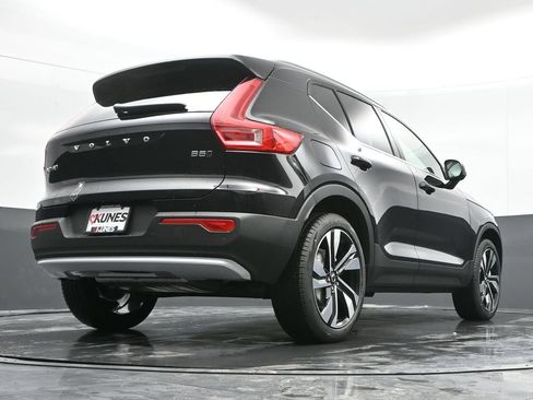 Used 2025 Volvo XC40 B5 Ultra w/ Climate Package AWD/4WD image 44