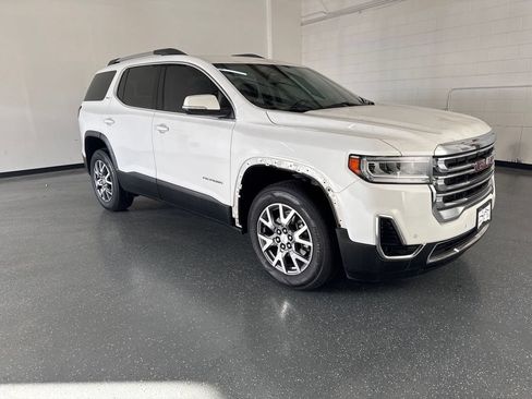 Used 2020 GMC Acadia SLT w/ Driver Alert Package II AWD/4WD image 2