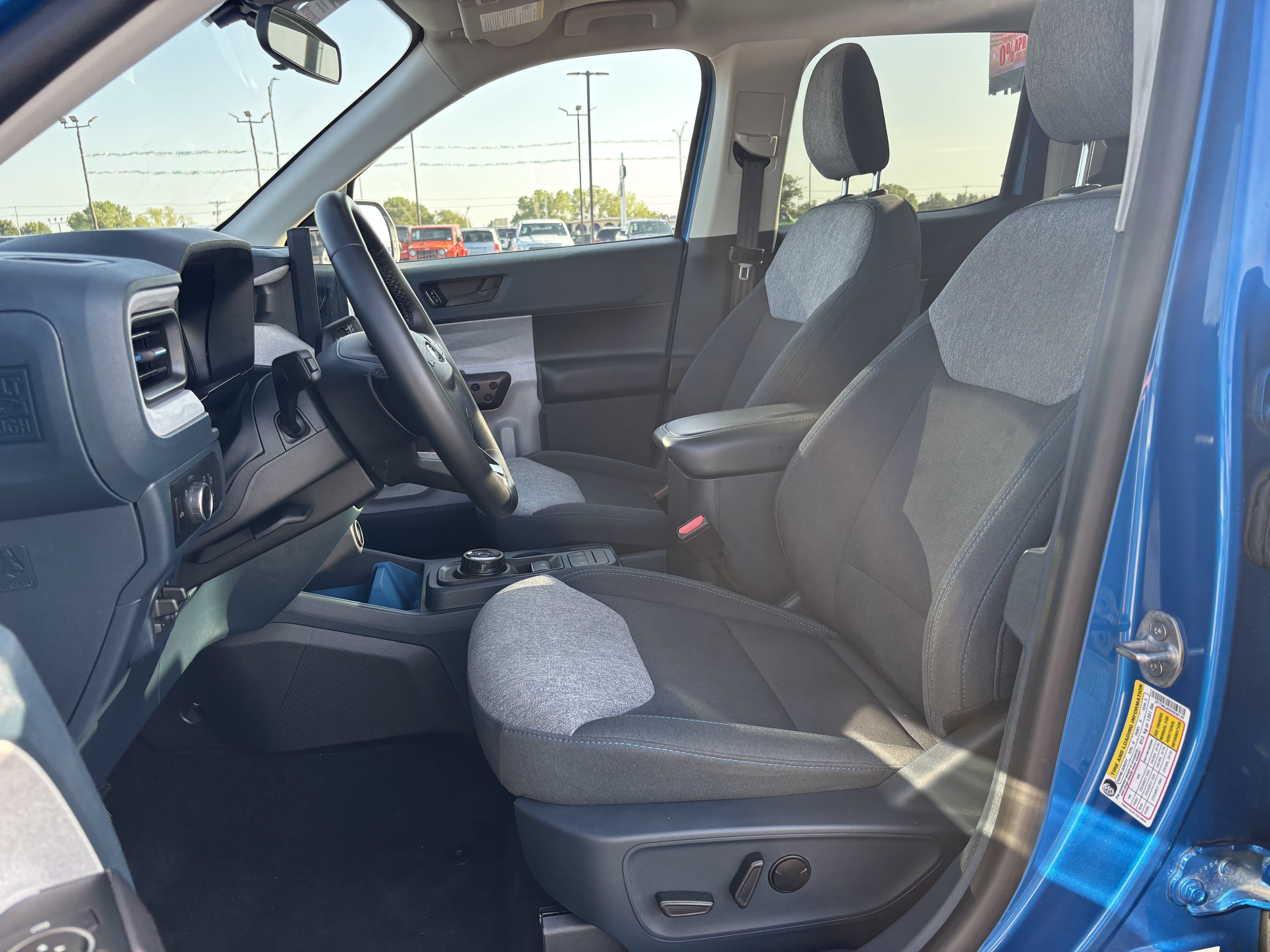 Used 2025 Ford Maverick XLT w/ XLT Luxury Package AWD/4WD image 10