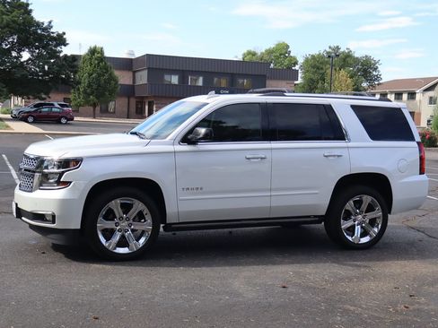 Used 2017 Chevrolet Tahoe Premier AWD/4WD image 10