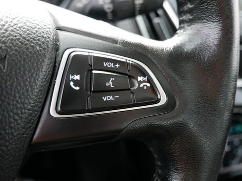 Used 2017 Ford Focus Titanium FWD image 33