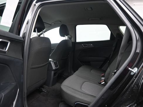 Used 2025 Kia Sportage LX AWD/4WD image 24