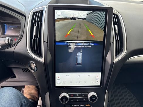 Used 2022 Ford Edge SEL w/ Convenience Package image 34