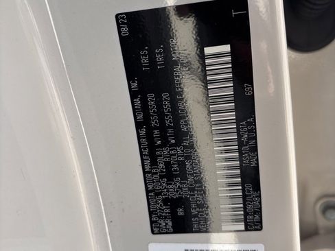 Used 2024 Toyota Grand Highlander Limited image 30