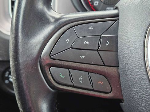 Used 2023 Dodge Charger SXT image 21