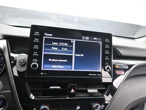 Used 2021 Toyota Camry XSE image 14