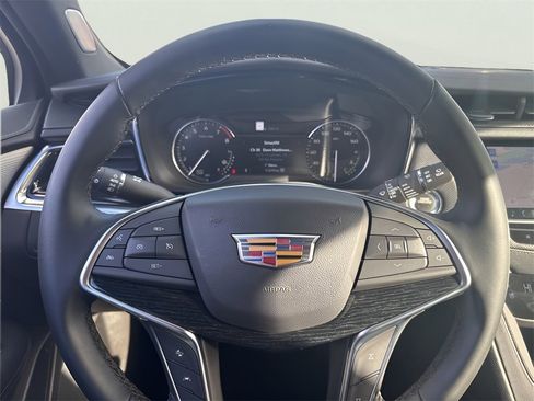 Certified 2025 Cadillac XT5 Premium Luxury image 23